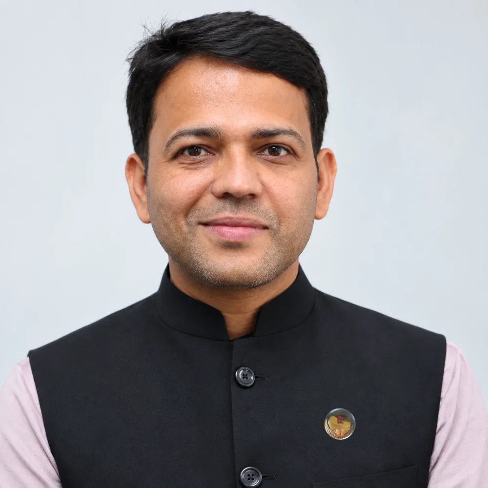 मा. विपिन कुमार आचार्य