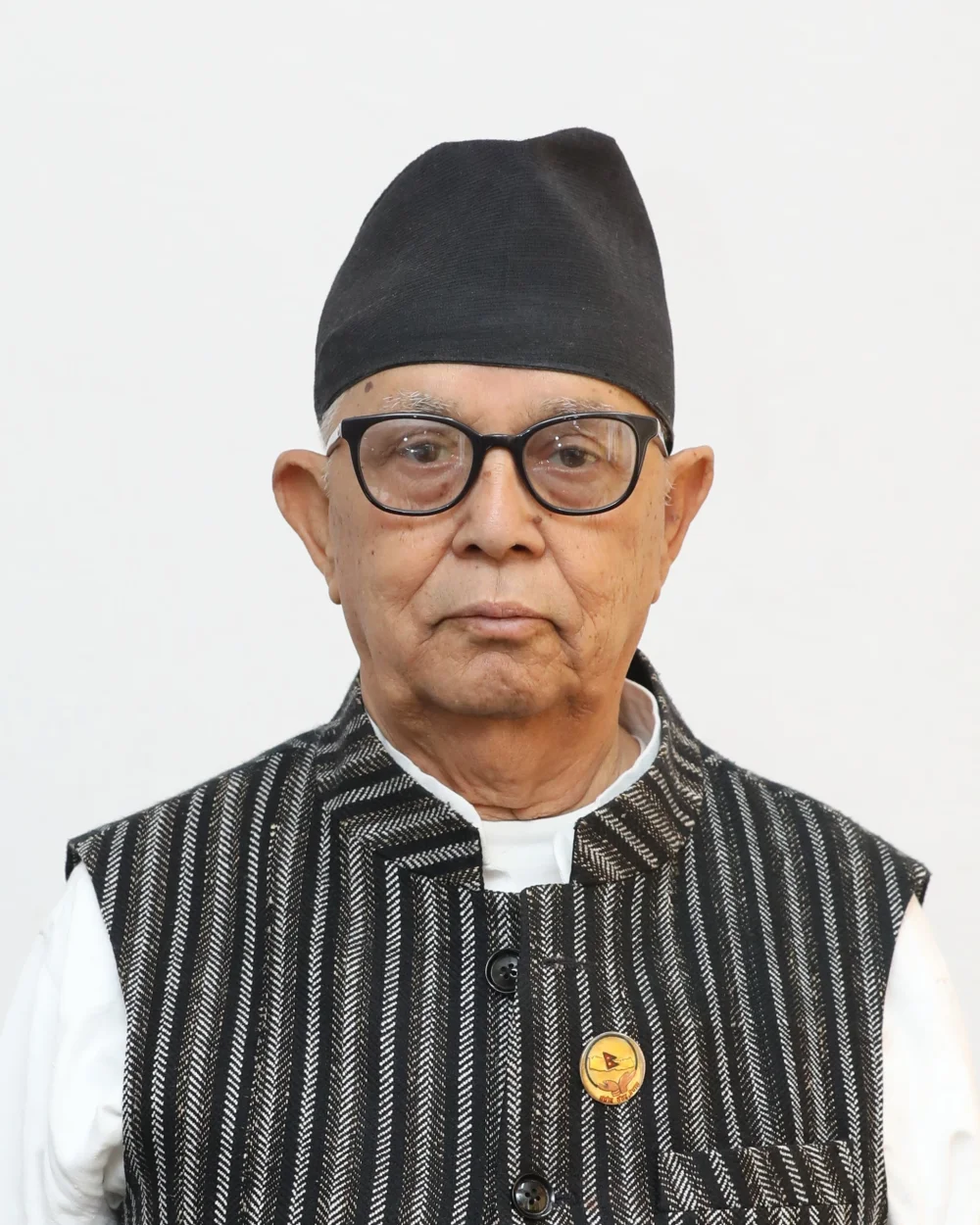मा. आनन्द प्रसाद ढुँगाना