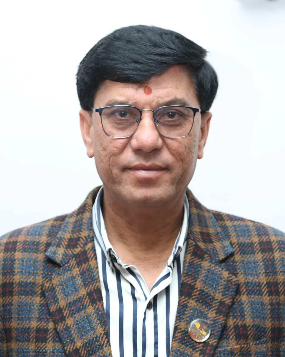 मा. प्रदिप विष्ट