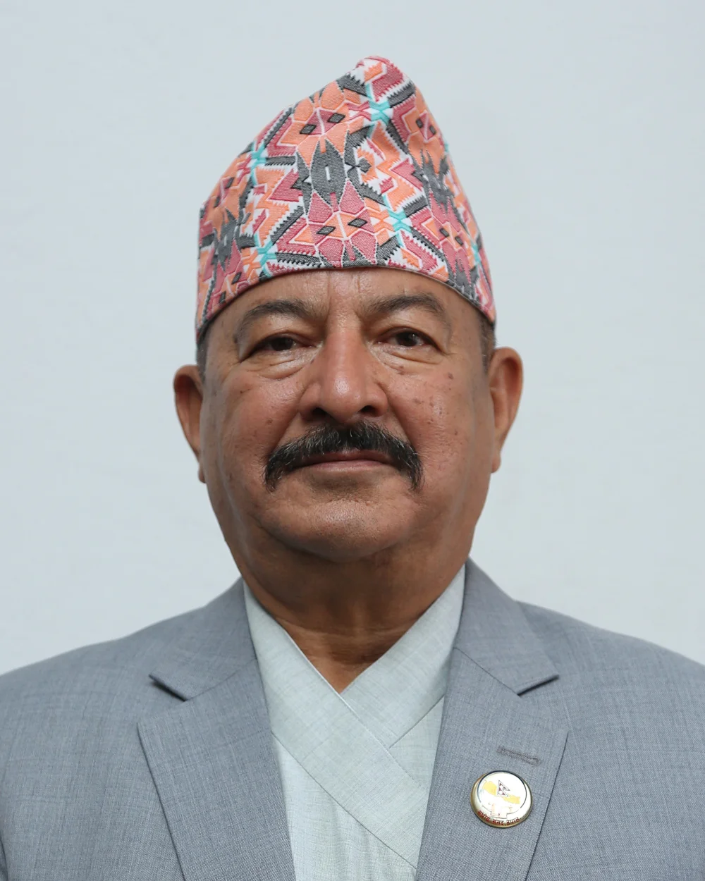 मा. विक्रम थापा